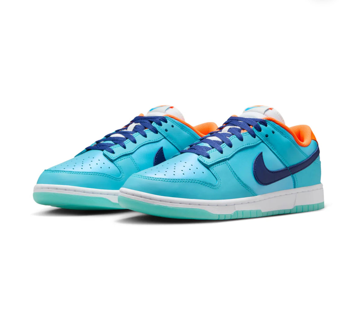 Nike Dunk Low SE