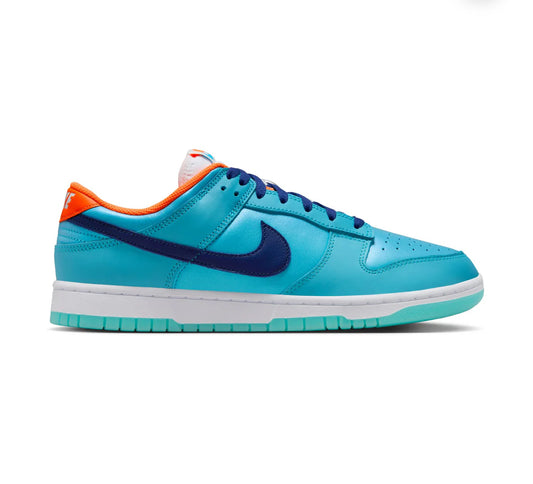 Nike Dunk Low SE